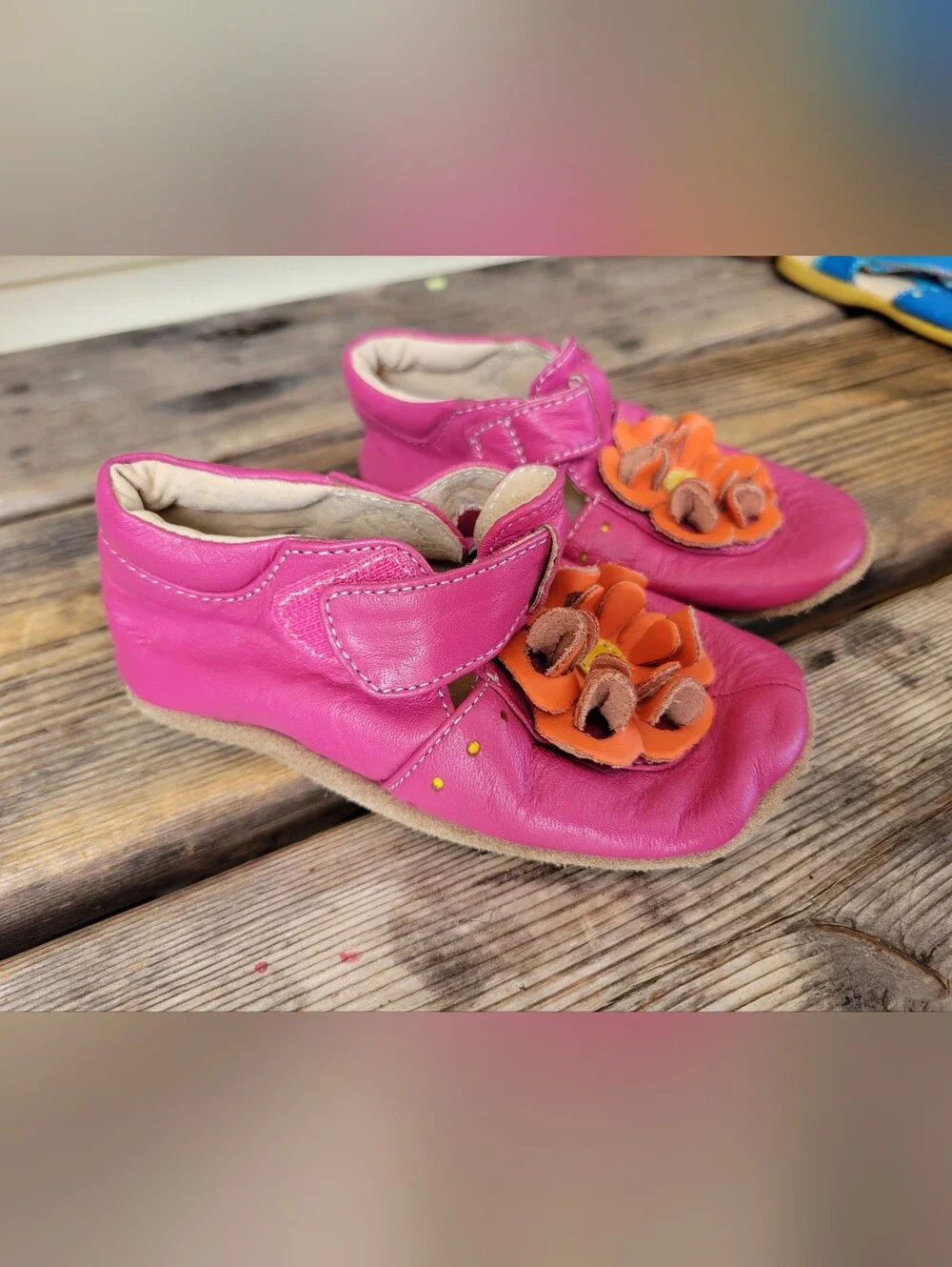 LIVIE & LUCA SZ 18-24M VGUC DARK PINK ORANGE FLOWER 🌼 Velcro Leather Crib Shoes